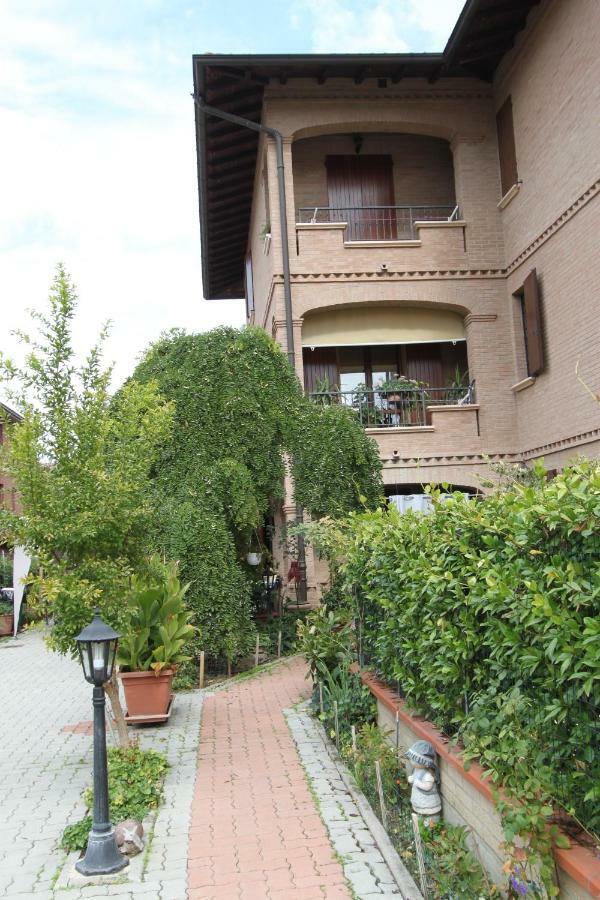 B&B Le Ragazze Sorbara Екстериор снимка
